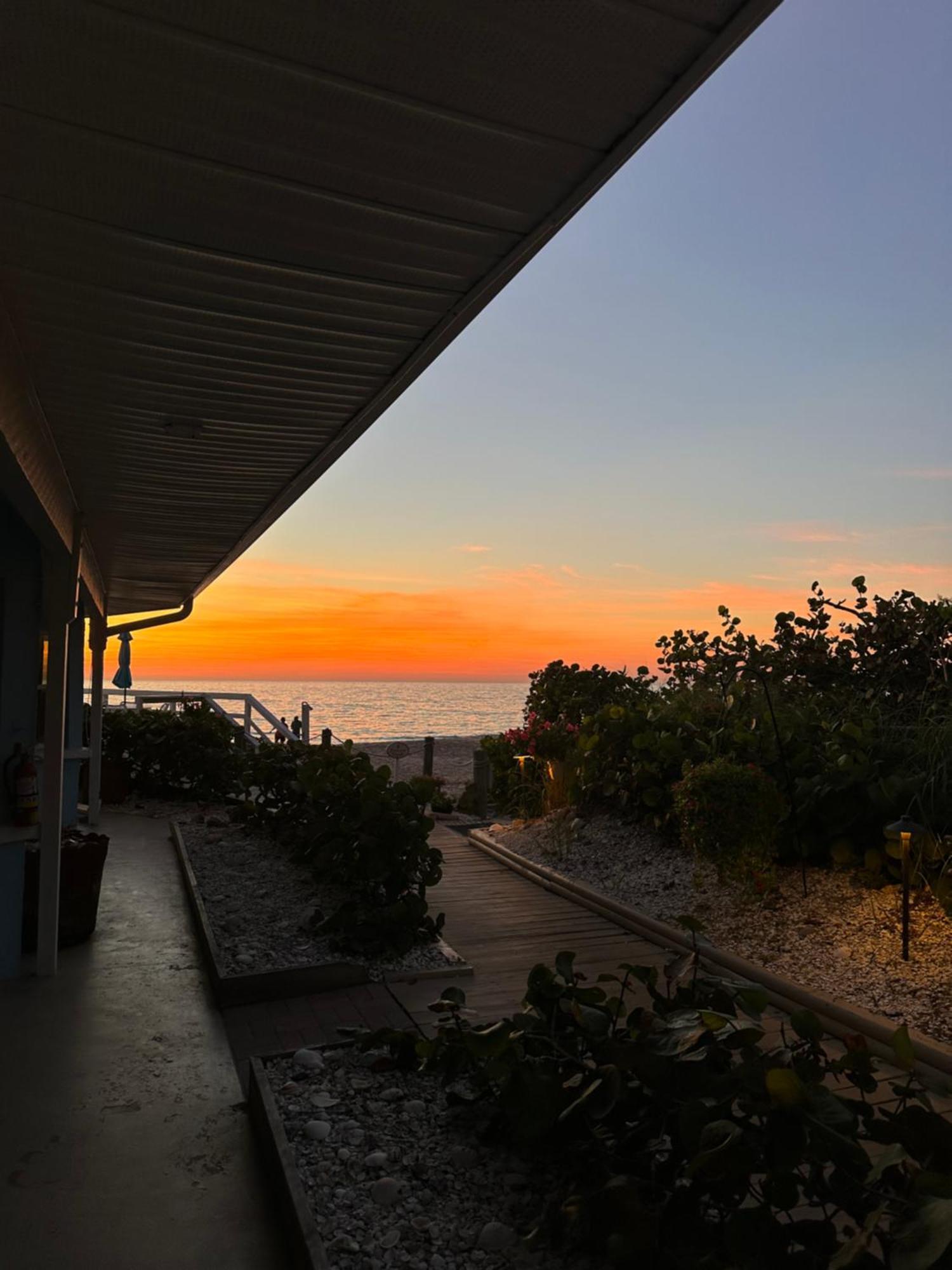 Pearl Beach Inn Englewood Exterior foto